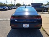 Used 2024 Hyundai Elantra SEL image 5