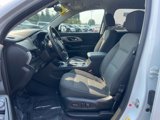 Used 2019 Chevrolet Traverse LT image 2