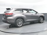 Used 2019 Toyota Highlander XLE image 4