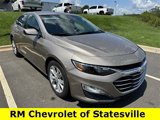 Used 2023 Chevrolet Malibu LT image 2