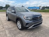 Used 2021 Volkswagen Atlas SE w/ Towing Package image 2