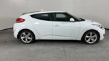 Used 2013 Hyundai Veloster image 2