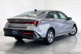 Certified 2025 Hyundai Elantra SE image 2
