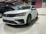 Used 2019 Volkswagen Passat 2.0T SE R-Line image 5
