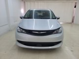 Used 2023 Chrysler Voyager LX image 2