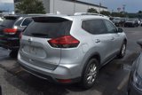 Used 2017 Nissan Rogue SV image 5