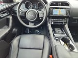 Used 2017 Jaguar F-PACE Premium image 4