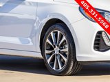 Used 2020 Hyundai Elantra GT image 2