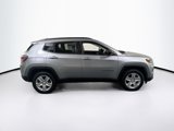 Used 2022 Jeep Compass Latitude w/ Convenience Group image 4