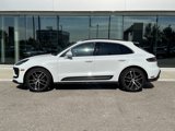 Certified 2024 Porsche Macan image 2