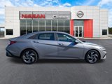 Used 2024 Hyundai Elantra Limited image 2