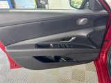 New 2025 Hyundai Elantra SE image 3