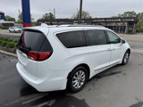 Used 2018 Chrysler Pacifica Touring-L image 6