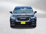 New 2025 Chrysler Pacifica Select image 2
