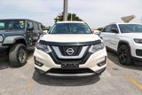 Used 2017 Nissan Rogue SV image 4
