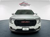 Used 2024 GMC Terrain SLE image 2
