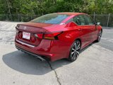 Used 2020 Nissan Altima 2.5 SR w/ Premium Package image 3