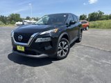 Used 2021 Nissan Rogue SV image 2