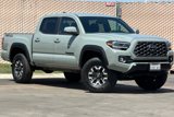 Used 2023 Toyota Tacoma TRD Off-Road image 2