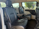 Used 2016 Chrysler Town & Country Touring image 5
