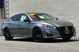 Used 2022 Nissan Altima 2.5 SR w/ Midnight Edition Package image 2