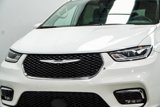 Used 2022 Chrysler Pacifica Touring-L image 2