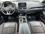 Used 2022 Nissan Altima 2.5 SR w/ Midnight Edition Package image 2