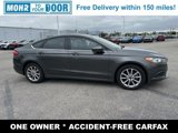 Used 2017 Ford Fusion SE image 2