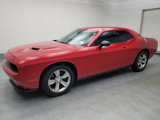 Used 2015 Dodge Challenger SXT image 2