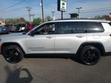 Certified 2022 Jeep Grand Cherokee L Limited w/ Luxury Tech Group II image 2