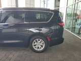Used 2021 Chrysler Pacifica Touring-L image 4