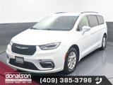 Used 2022 Chrysler Pacifica Touring-L image 5