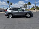 Used 2017 Nissan Rogue SV image 4