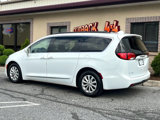 Used 2017 Chrysler Pacifica Touring-L image 5