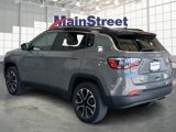 Used 2022 Jeep Compass Limited image 3