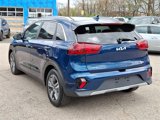 Certified 2022 Kia Niro LXS image 4