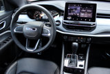 Used 2024 Jeep Compass Latitude image 3