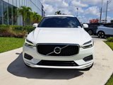 Used 2021 Volvo XC60 T5 Momentum image 2