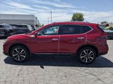 Used 2017 Nissan Rogue SL w/ SL Premium Package image 2