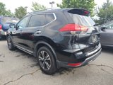 Used 2017 Nissan Rogue SL image 4
