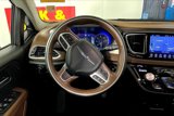 Used 2017 Chrysler Pacifica Limited image 5