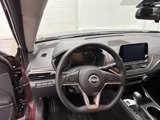 Used 2023 Nissan Altima 2.5 SV image 4