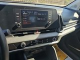 Used 2023 Kia Sportage LX image 3