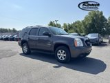 Used 2011 GMC Yukon SLT w/ Suspension Package, Off-Road image 3