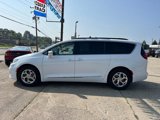 Used 2022 Chrysler Pacifica Limited image 6