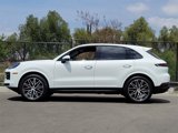 Used 2024 Porsche Cayenne image 2