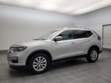 Used 2019 Nissan Rogue SV image 2
