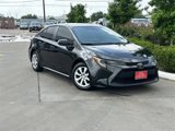 Used 2020 Toyota Corolla LE image 2