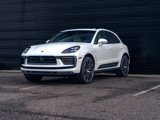 Certified 2025 Porsche Macan image 6