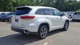 Used 2019 Toyota Highlander Limited Platinum image 4